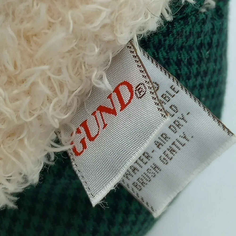 Gund fancy pants